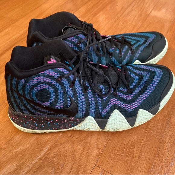 kyrie 8s